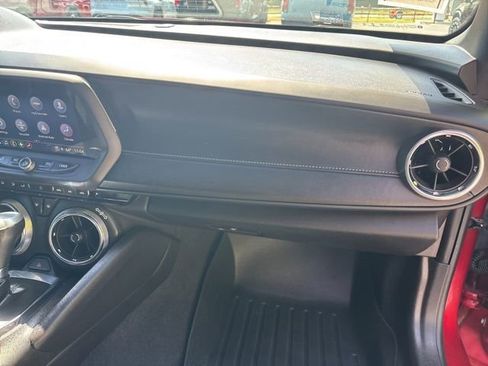 Used 2021 Chevrolet Camaro LT w/ Technology Package RWD image 23