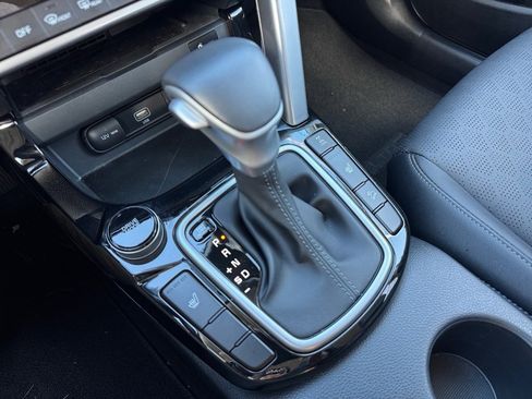 Used 2023 Kia Seltos SX w/ SX Sunroof Package image 27