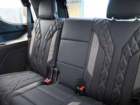 Used 2025 Chevrolet Tahoe Premier image 22