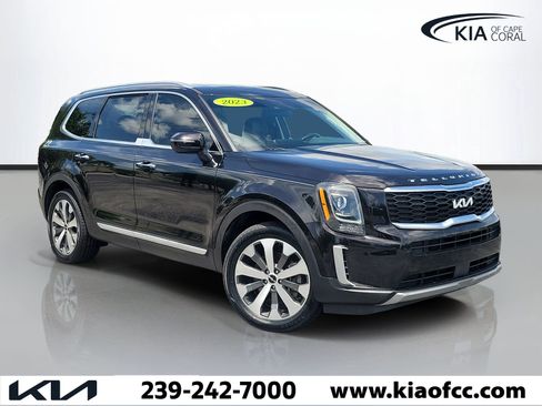 Used 2022 Kia Telluride S FWD image 1