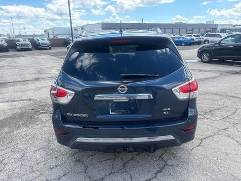 Used 2013 Nissan Pathfinder SL AWD/4WD image 4