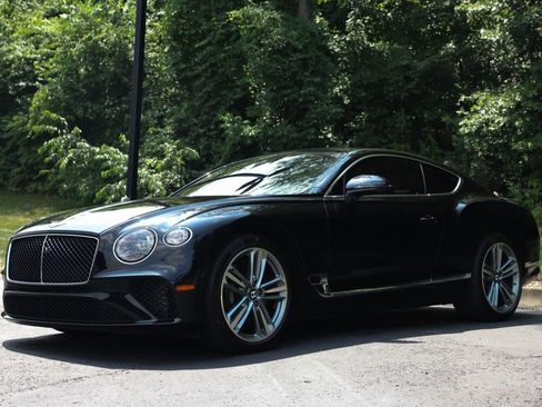 Used 2024 Bentley Continental GT image 38