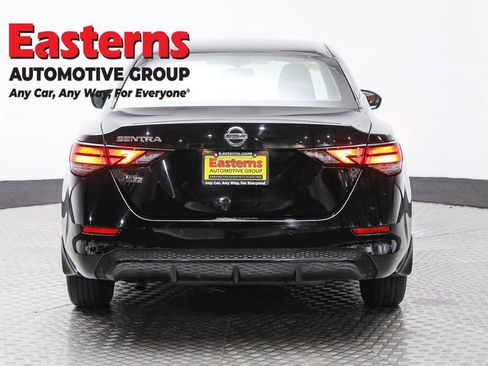 Used 2022 Nissan Sentra S image 6