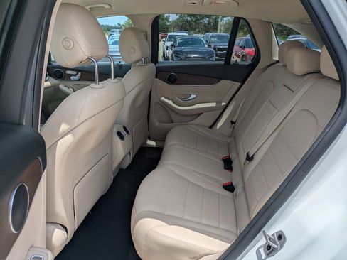 Used 2022 Mercedes-Benz GLC 300 image 16
