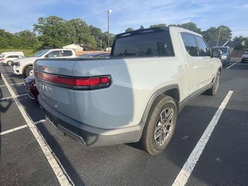 Used 2022 Rivian R1T Adventure AWD/4WD image 12