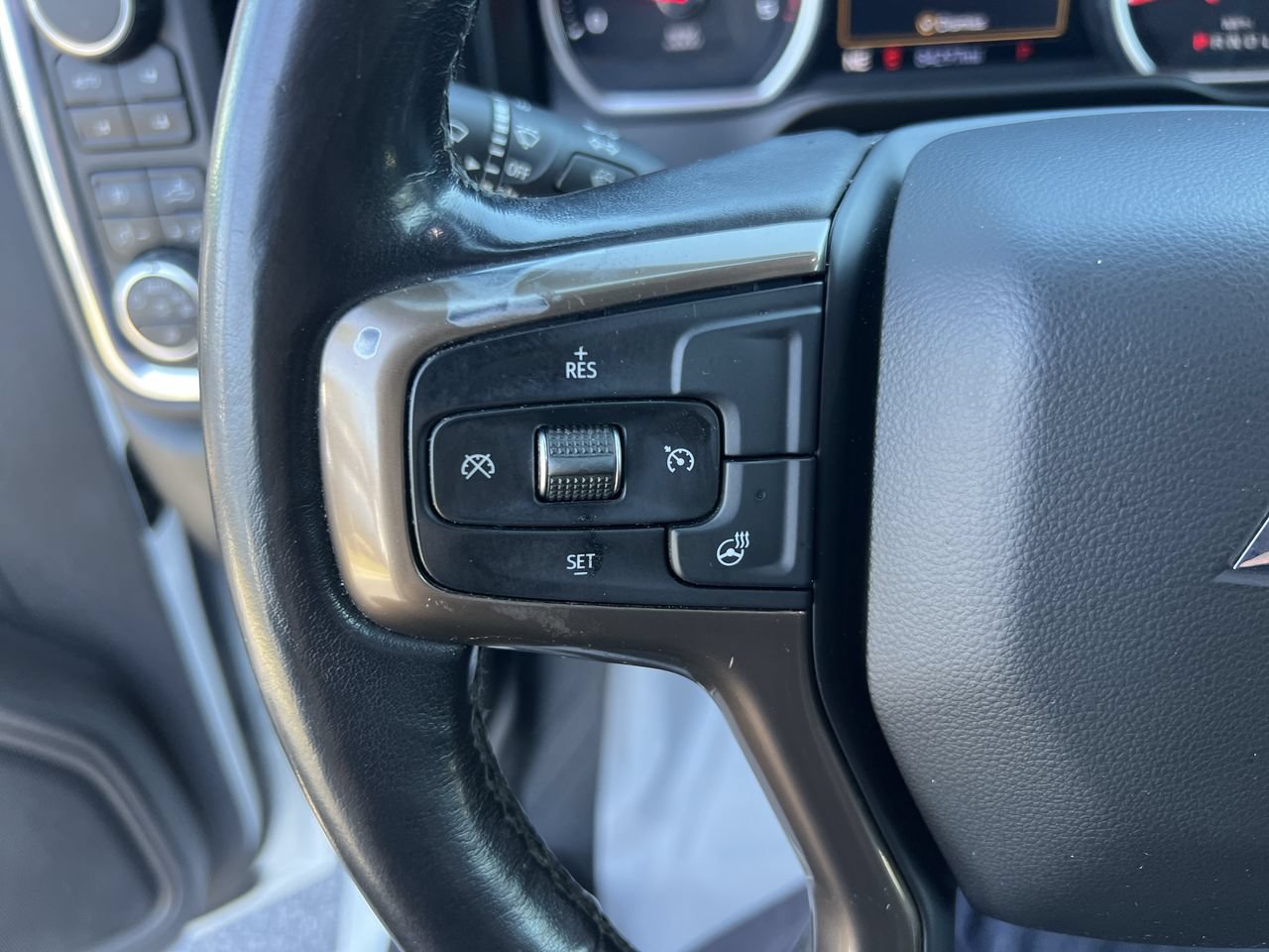 Used 2021 Chevrolet Silverado 3500 High Country AWD/4WD image 19