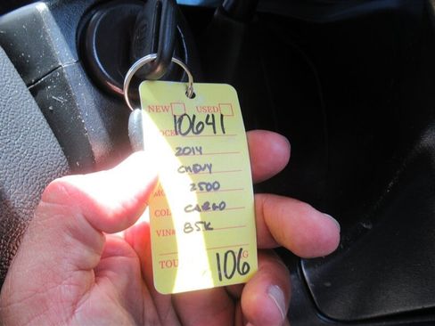 Used 2014 Chevrolet Express 2500 image 28