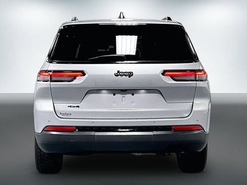 Used 2023 Jeep Grand Cherokee L Laredo AWD/4WD image 6