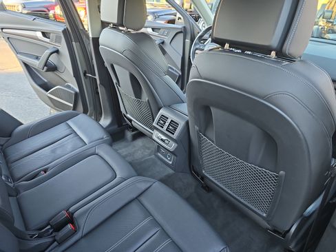 Used 2023 Audi Q5 2.0T Premium Plus w/ Premium Plus Package image 11