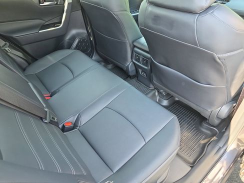 Used 2024 Toyota RAV4 XLE Premium image 11