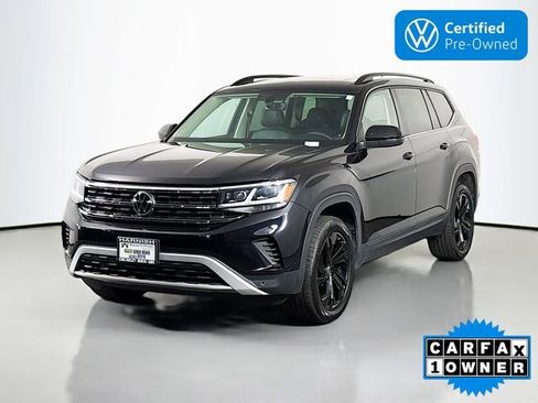 Certified 2023 Volkswagen Atlas SE w/ Panoramic Sunroof Package AWD/4WD image 3