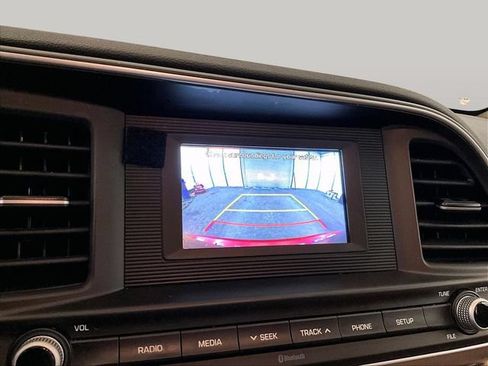 Used 2020 Hyundai Elantra SE w/ Cargo Package (C1) FWD image 20