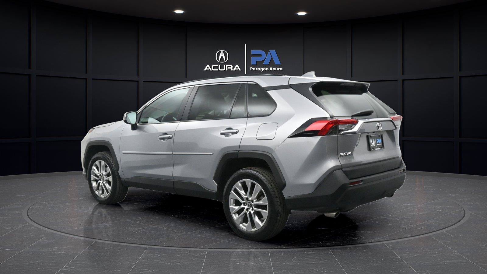 Used 2022 Toyota RAV4 XLE Premium AWD/4WD image 18