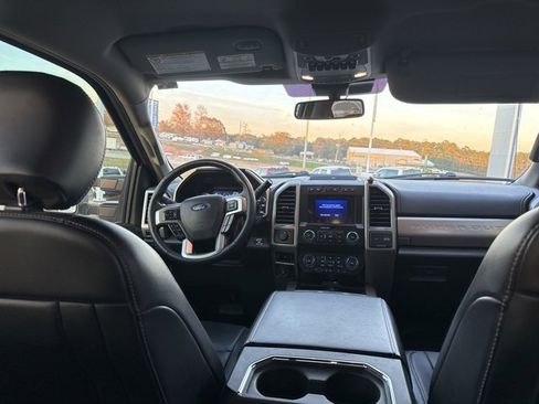 Used 2020 Ford F350 Lariat w/ Lariat Ultimate Package image 13