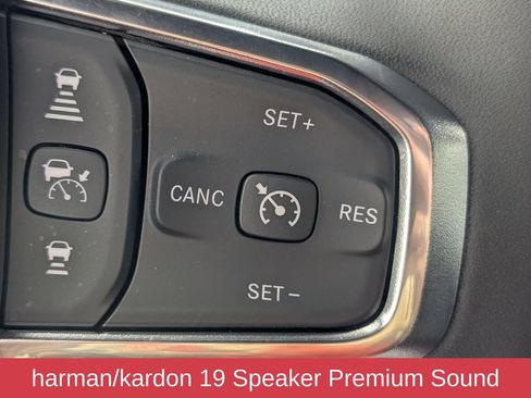 Used 2025 RAM 1500 Laramie w/ Night Edition AWD/4WD image 17