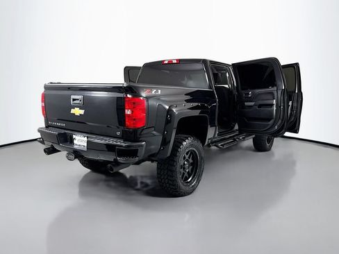Used 2018 Chevrolet Silverado 1500 LT w/ All Star Edition AWD/4WD image 17