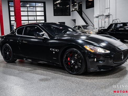 Used 2011 Maserati GranTurismo S image 7