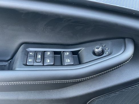 New 2025 Jeep Grand Cherokee Altitude image 20