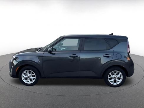 Used 2025 Kia Soul LX w/ LX Technology Package image 9