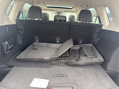 Certified 2023 Nissan Rogue SV w/ SV Premium Package image 36