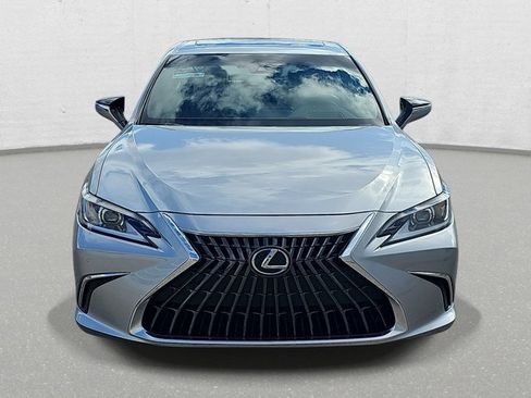 Certified 2023 Lexus ES 300h w/ Luxury Package image 2