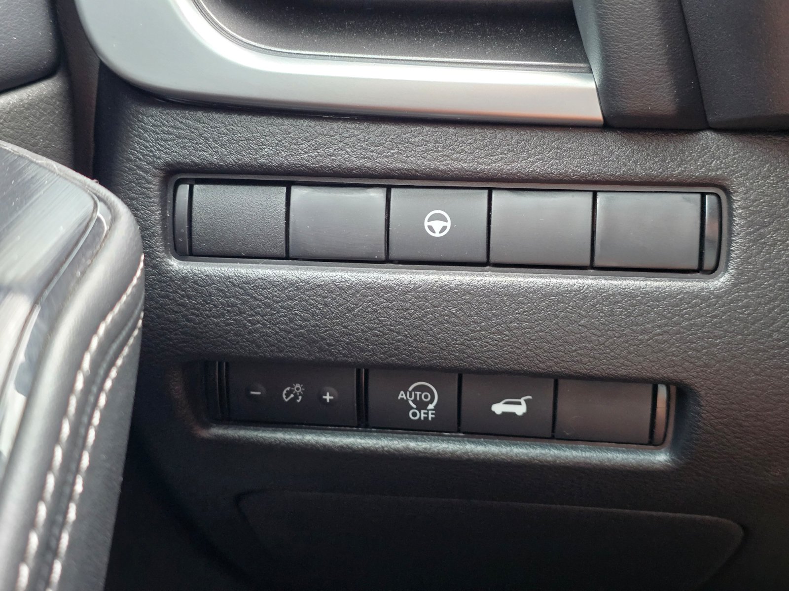 Certified 2026 Nissan Rogue SV w/ Cold Weather Package AWD/4WD image 22