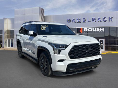 Used 2026 Toyota Sequoia Platinum AWD/4WD image 4