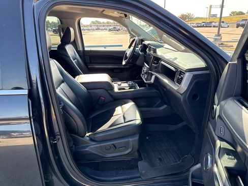 Used 2022 Ford Expedition Max XLT AWD/4WD image 14