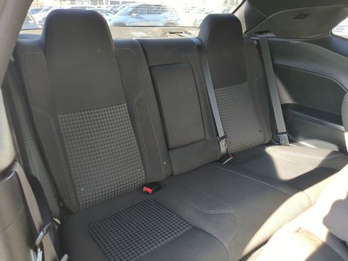 Used 2015 Dodge Challenger R/T w/ Quick Order Package 22B R/T image 32