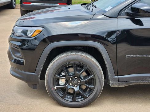 New 2026 Jeep Compass Latitude AWD/4WD image 6