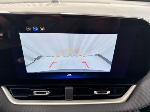 New 2026 Chevrolet Equinox LT w/ Convenience Package II image 30