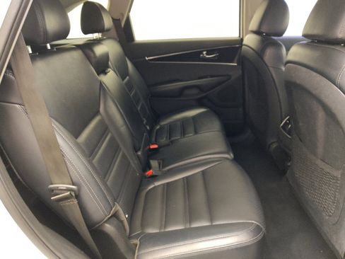 Used 2019 Kia Sorento EX FWD image 19