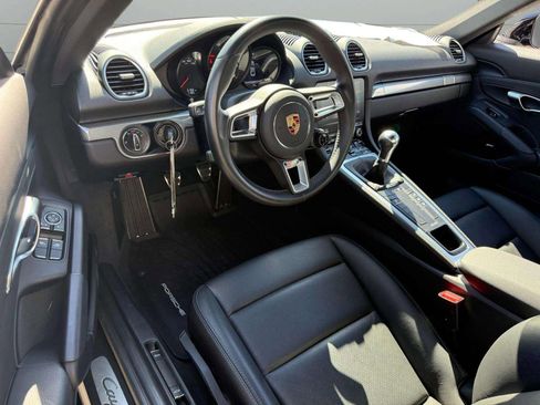 Used 2024 Porsche 718 Cayman w/ Sport Chrono Package image 14