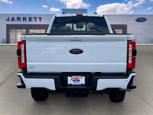 New 2026 Ford F250 Lariat w/ Black Appearance Package AWD/4WD image 6