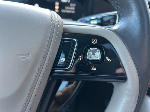 Used 2023 Lincoln Aviator Reserve w/ Equipment Group 201A image 27