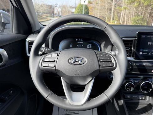 New 2026 Hyundai Venue SEL image 17