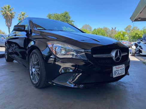 Used 2014 Mercedes-Benz CLA 250 4MATIC image 3