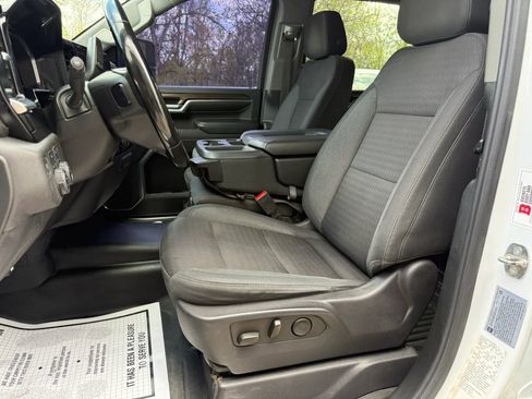 Used 2024 Chevrolet Silverado 2500 LT w/ Convenience Package AWD/4WD image 17