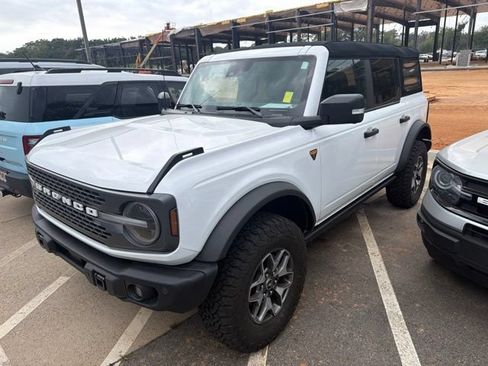 Used 2023 Ford Bronco Badlands AWD/4WD image 1