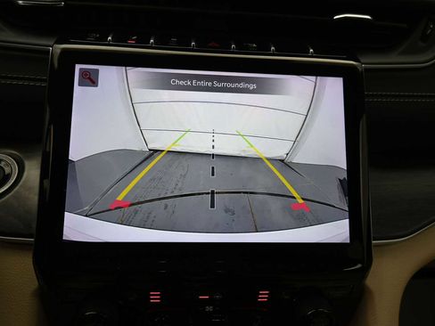 Used 2023 Jeep Grand Cherokee Limited w/ Trailer Tow Prep Group (B) image 8