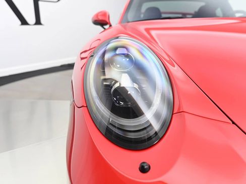 Used 2018 Porsche 911 GT3 RWD image 19