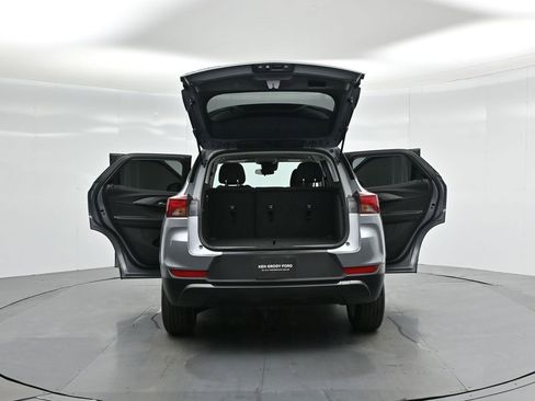 Used 2024 Chevrolet TrailBlazer LS image 32