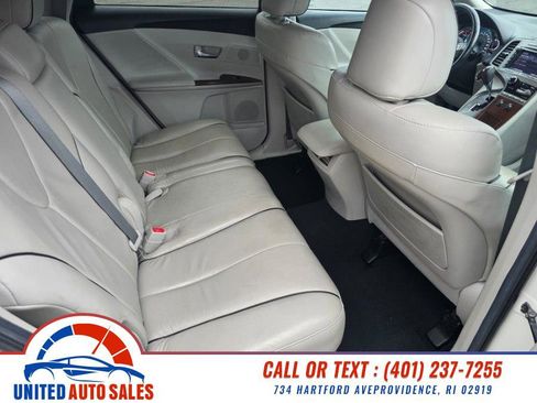 Used 2012 Toyota Venza Limited image 12