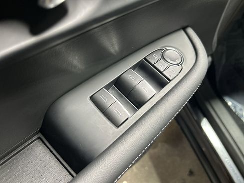 Certified 2025 Buick Enclave Avenir w/ Trailering Package, 5000 lbs. image 25