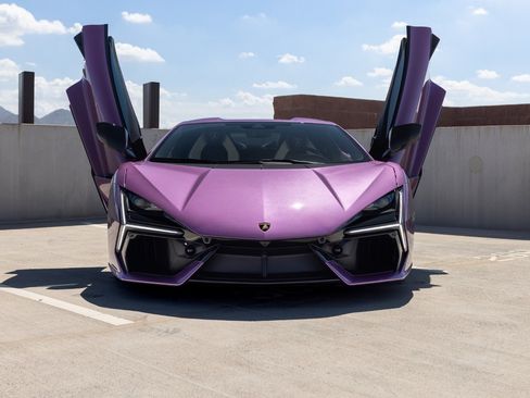 Used 2026 Lamborghini Revuelto AWD/4WD image 14
