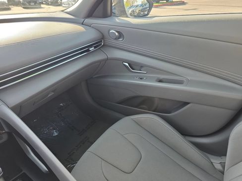 Certified 2025 Hyundai Elantra Sport FWD image 32