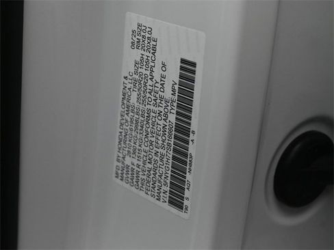 New 2025 Honda Pilot Touring image 18