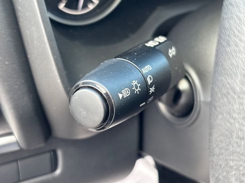 Certified 2023 Nissan Rogue SV image 25