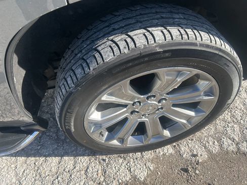 Used 2017 GMC Yukon Denali w/ Open Road Package image 10