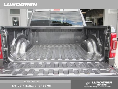 Used 2023 RAM 1500 Laramie AWD/4WD image 9